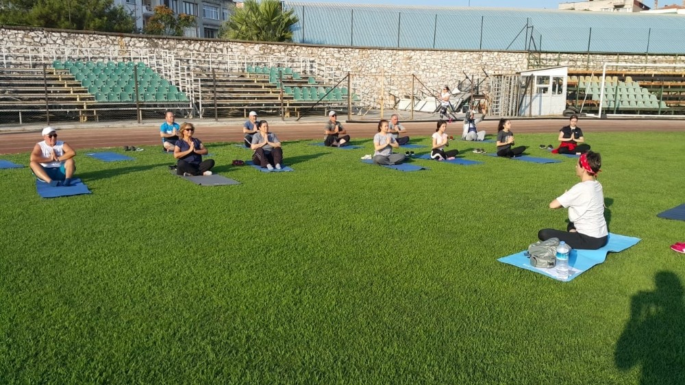 Akhisarlı güne sporla uyandı 