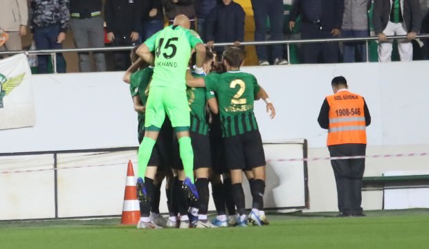Akhisarspor evinde zorlanmadı! 3-1