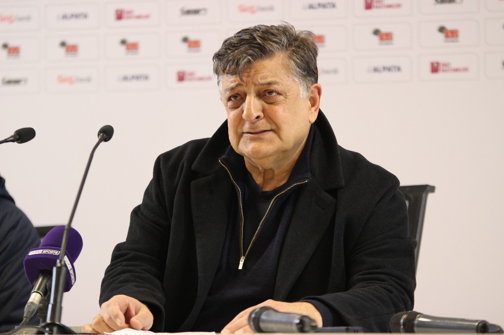 Akhisarspor kritik deplasmandan 3 puan ile döndü 