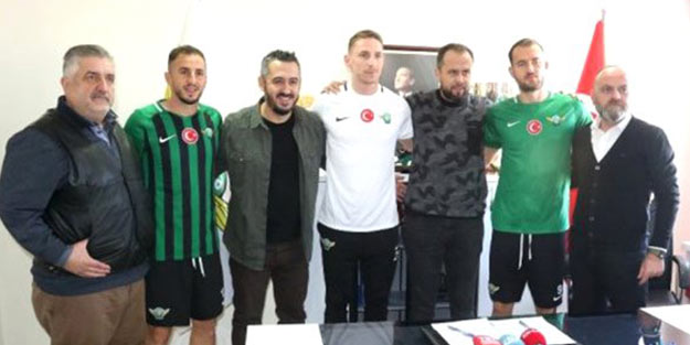 Akhisarspor, transferde atağa kalktı