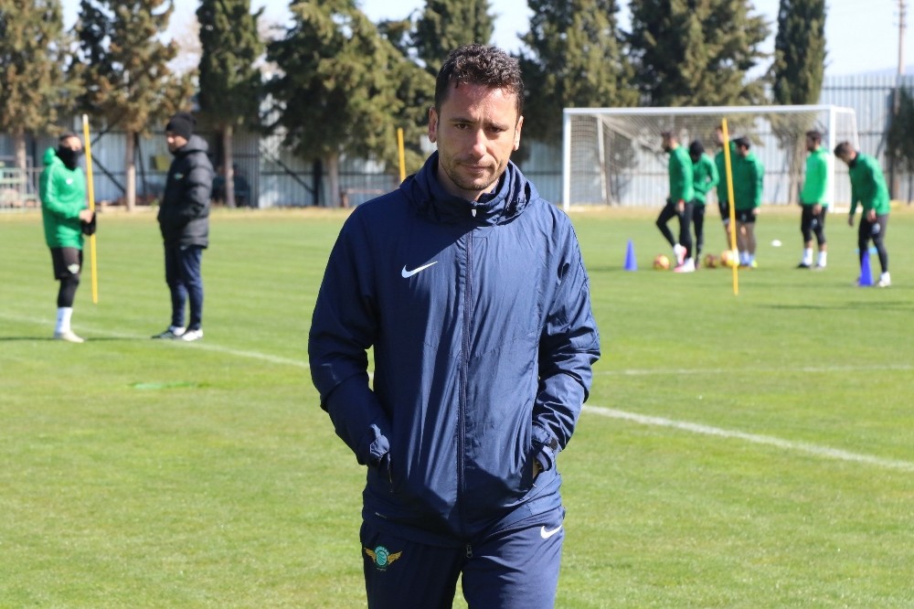 Akhisarspor’da kupa hazırlıkları sürüyor 