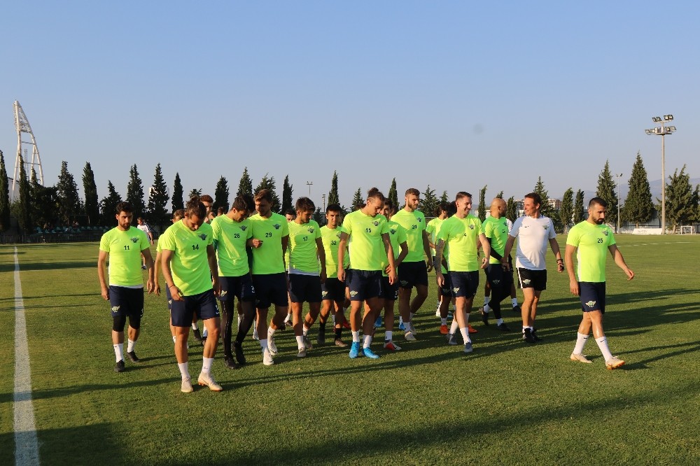 Akhisarsporlu Burhan, Bursaspor maçından umutlu 