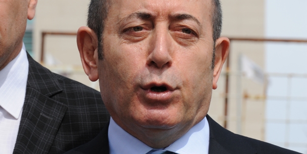 Akif Hamzaçebi'den tuhaf referandum iddiası