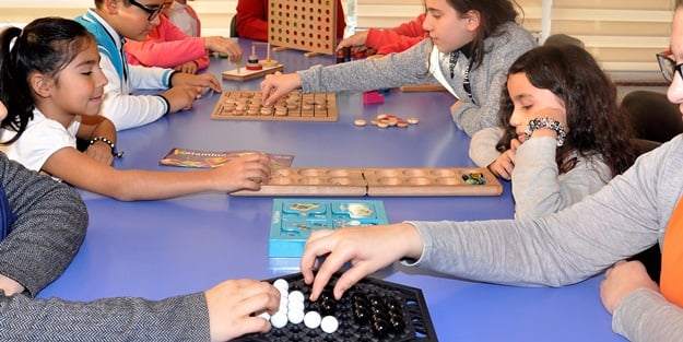 Akıl oyunları ile akıllı nesil yetişiyor