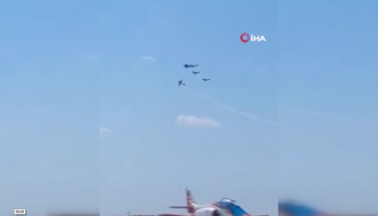 Akılalmaz kaza! Uçaklar havada çarpıştı