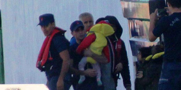 Akıllara durgunluk veren olay... Eşi, kayıp diye arıyordu, mülteci teknesinde sevgilisiyle yakalandı!