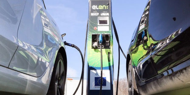 Akıllı telefon devi elektrikli otomobil işine el atıyor