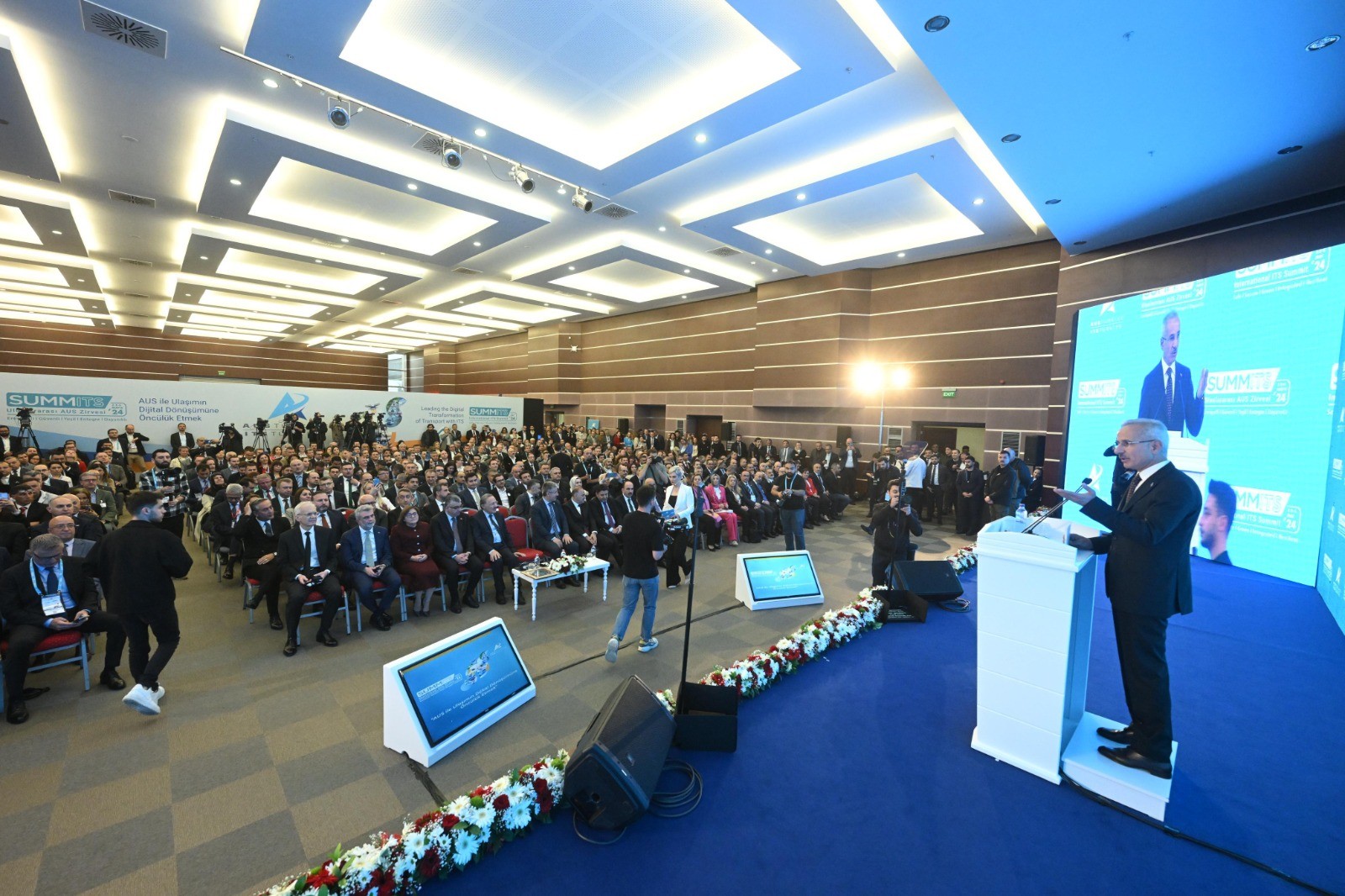 Akıllı ulaşımda hedef yerli ve milli ulaşım ağı!