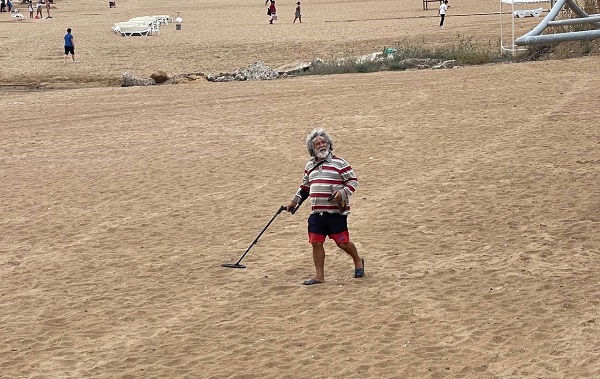 Akın akın gidiyorlar! O plaj define avcıların hedefi oldu