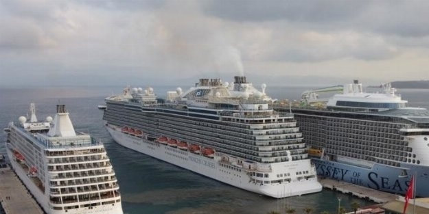 Akın akın Türkiye'ye geliyorlar! Kruvaziyer turizminde hareketli yıl geçti! Yolcu sayısı 22 kat artarak 1 milyonu aştı