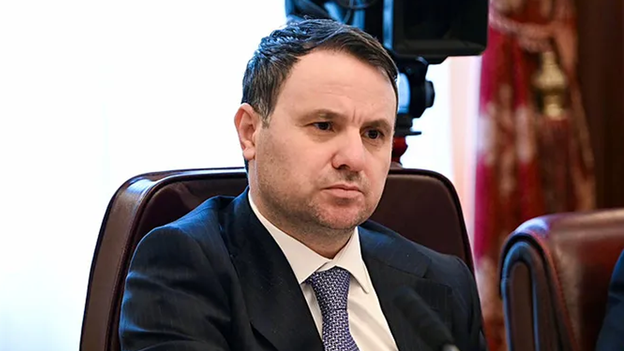 Akın Gürlek avukatları kutladı