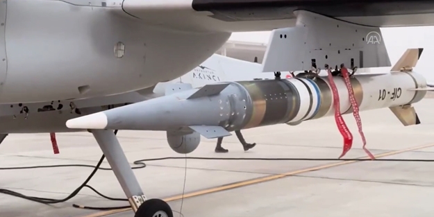 AKINCI TİHA'dan müthiş başarı! 140 kilometreden tam isabetle vurdu