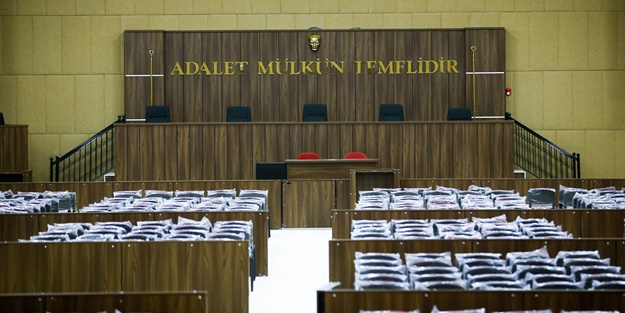 Duruşmada gerginlik, salondan atıldılar