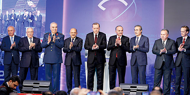 Akıncı üssü’nde Göktürk-1 GURURU