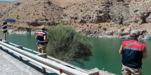 Akıntıya kapılan çocuk için seferber oldular