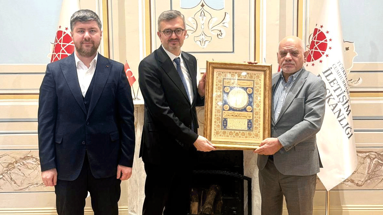 Akit Medya Grubu’ndan İletişim Başkanı Burhanettin Duran’a ziyaret