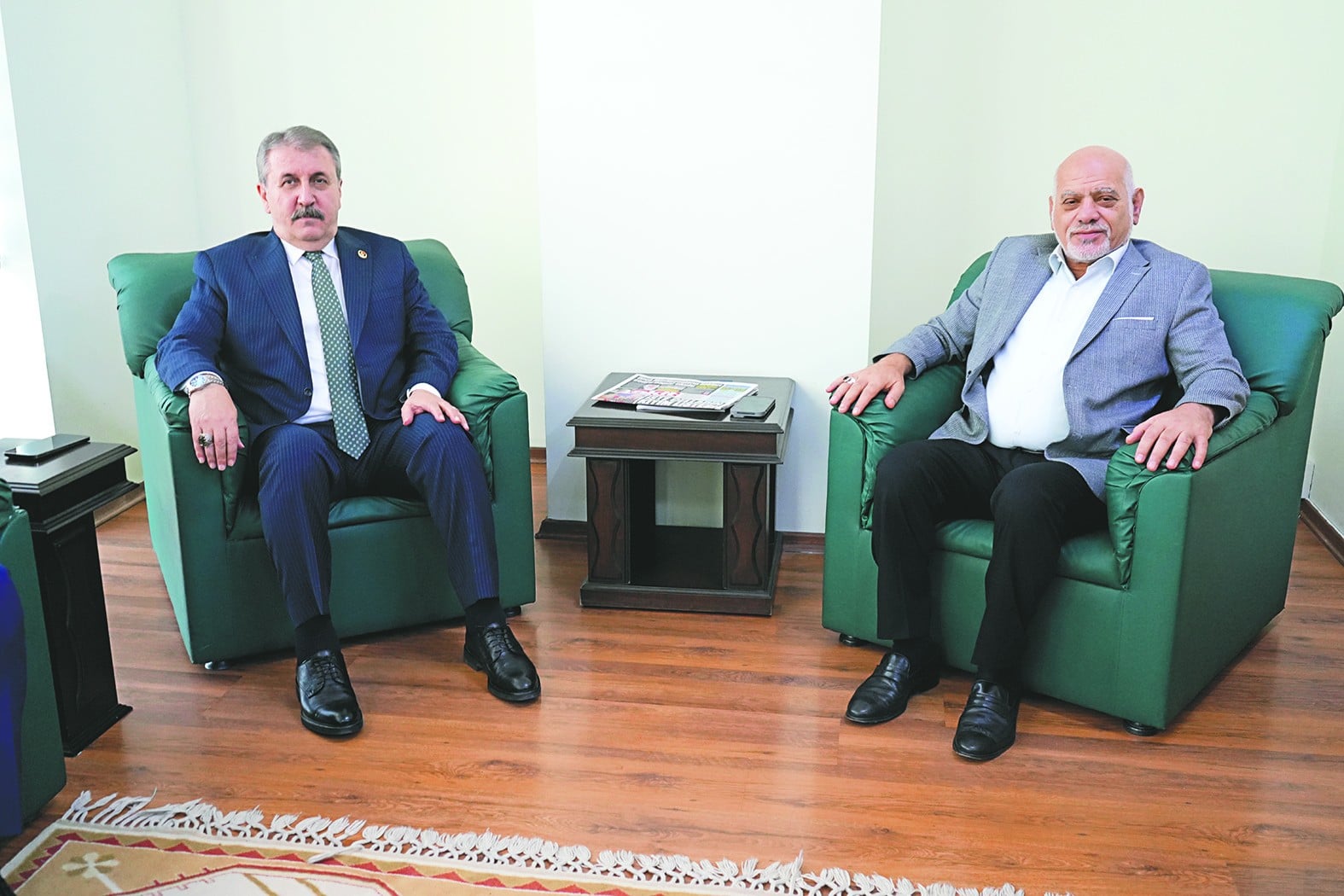 Akit Medya Grubu'nu ziyaret eden BBP Genel Başkanı Destici: Darbe anayasasından Türkiye’yi kurtarmalıyız