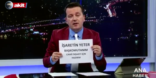 Akit TV spikerinden Erdoğan'a: Bir işaretin yeter