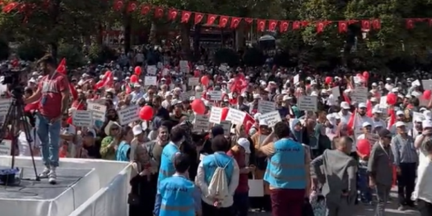 Binlerce kişi Saraçhane’de LGBT dayatmasına karşı aile buluşması