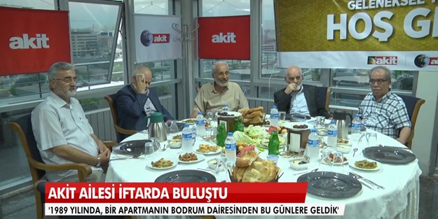 Akit Yayın Grubu personeli iftarda buluştu