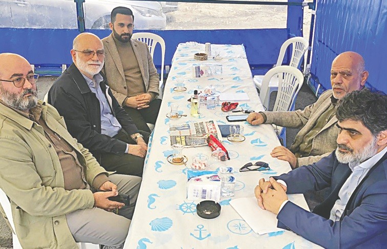 Akit’e destek sürüyor