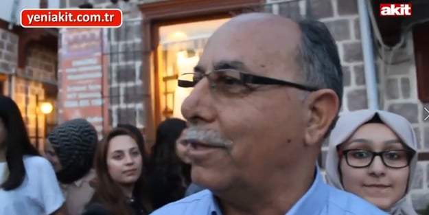Akit'e konuşan merhum Gencer, gençlik vurgusu yapmıştı: Onları tarihi ve kültürel değerlerimizden kopartmamalıyız