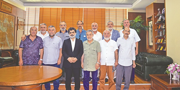 Akit’e vefa ziyaretleri sürüyor