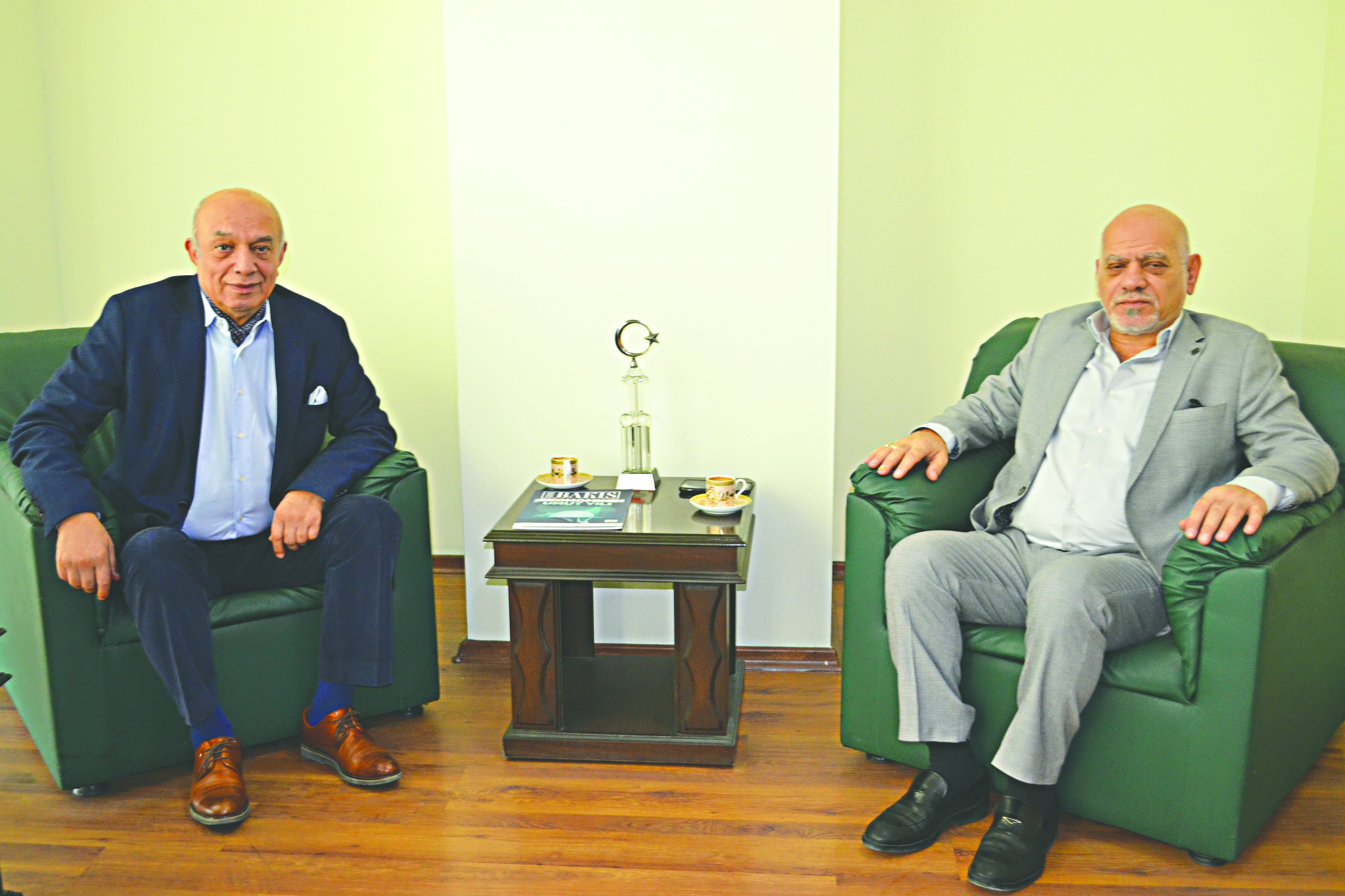 Akit'e ziyaretler sürüyor! Türk çayını dünyaya tanıtıyoruz