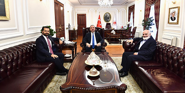 Akit’ten Adalet Bakanı Gül’e nezaket ziyareti