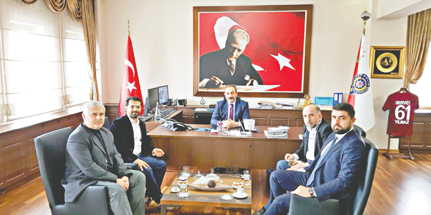 Akit’ten Servet Yılmaz’a ziyaret