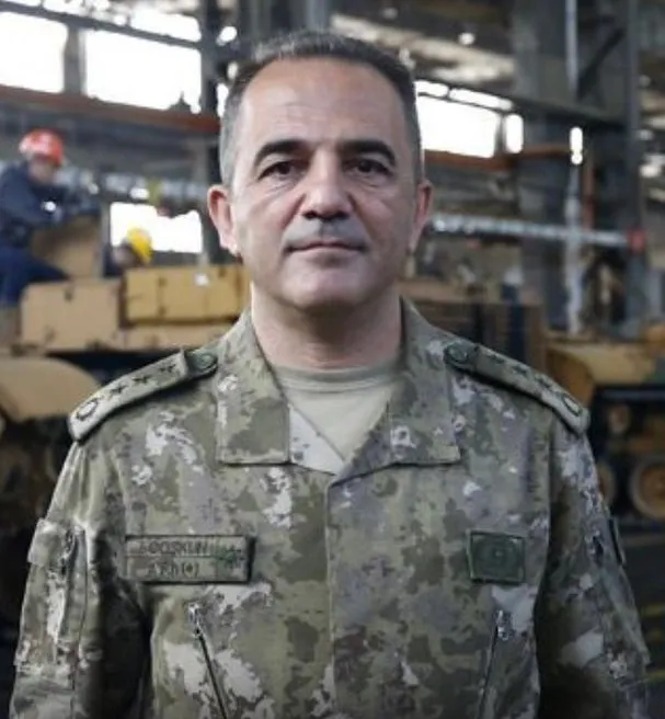 Aklınca CHP iktidarına mı hazırlanıyor bunlar? Albay Coşkun, başörtüsü ve sakalı yasakladı!