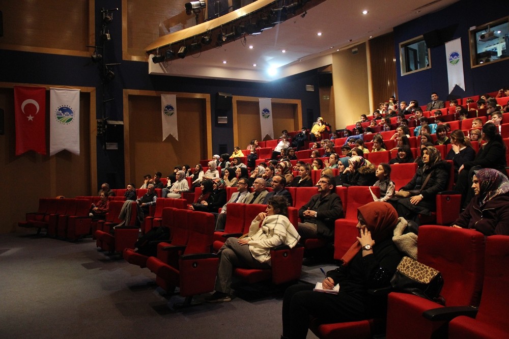 AKM’de, ‘Çocuklarda Akciğer Hastalıkları ve Astım’ konulu sağlık konferansı düzenlendi 