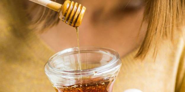 Akne diye bir derdiniz kalmayacak! İşte doğal çözüm yolu...