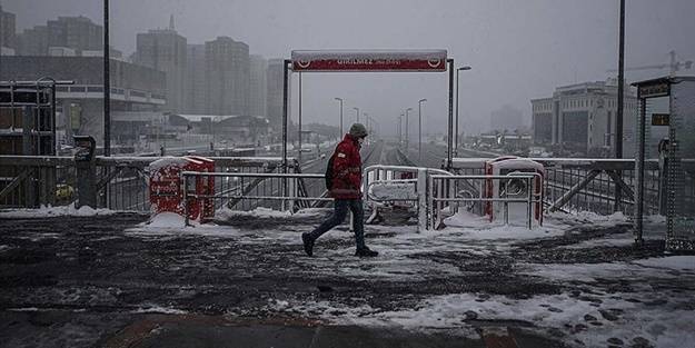 AKOM'dan flaş açıklama! İstanbul'a kar geliyor