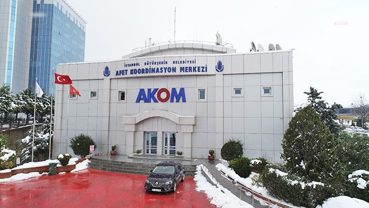 AKOM'dan İstanbullulara önemli uyarı: Fırtına geliyor