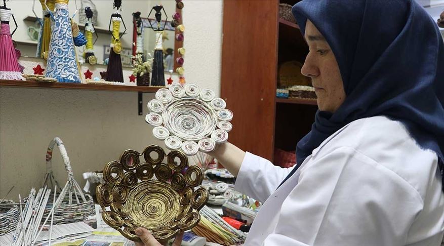 Akpınar Yaşam Merkezinde maske üretiliyor 