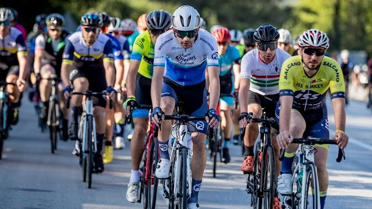 AKRA Gran Fondo’da pedallar dostluk için dönecek