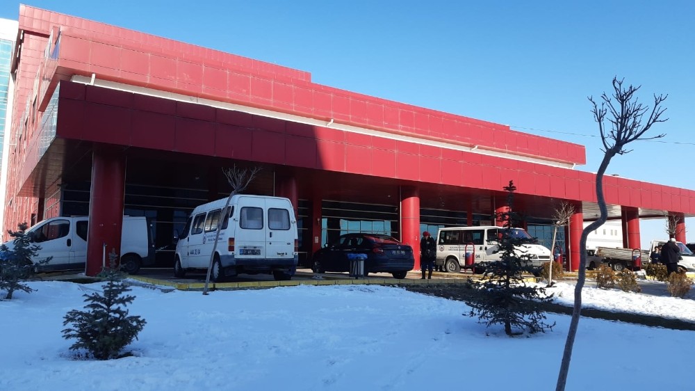 Akrabaların kavgası kanlı bitti; 2 ölü, 2 yaralı 
