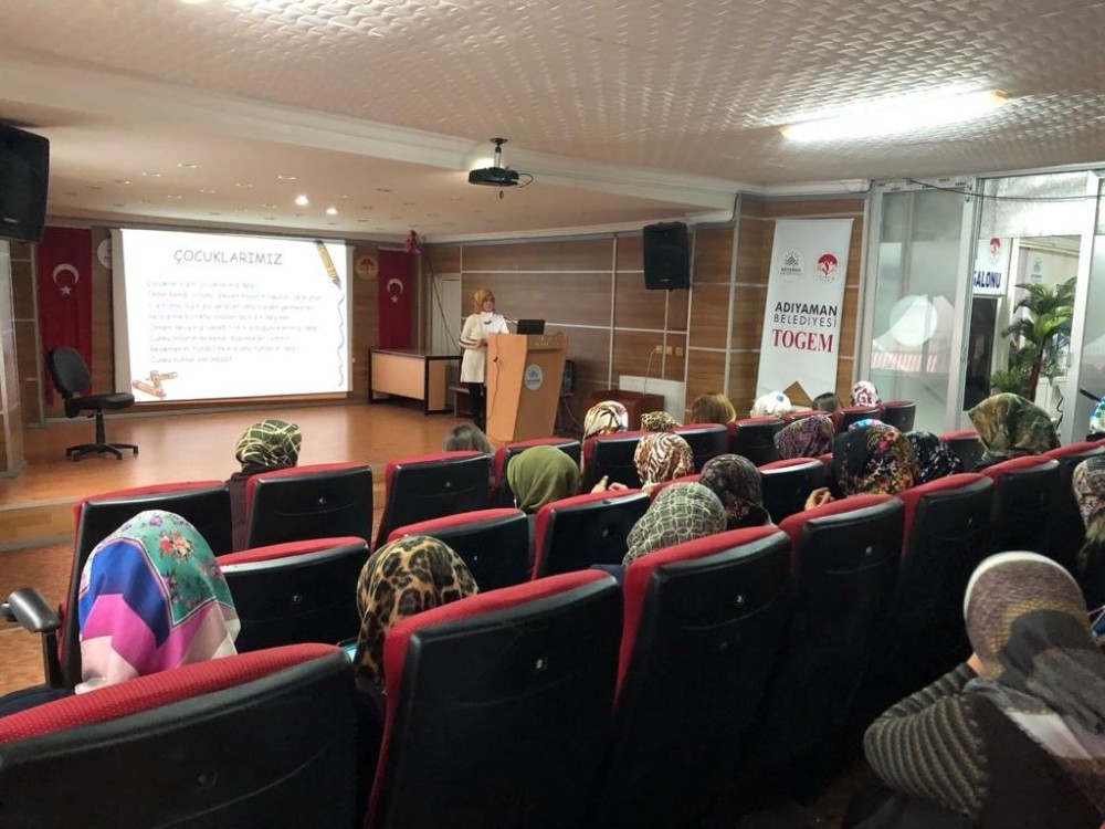‘Akran Zorbalığı’ konulu seminer 