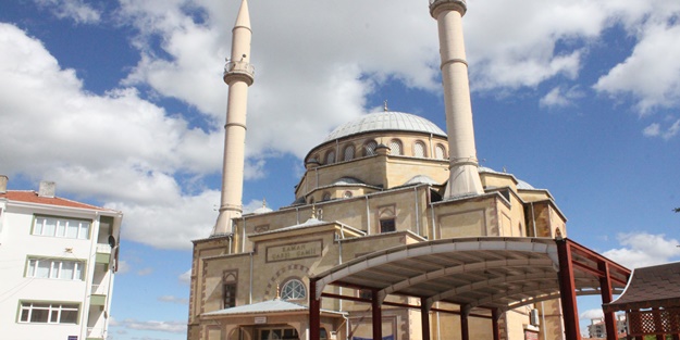 Akşam ezanı 10 dakika geç okunmuştu! Kaman Müftülüğünden açıklama