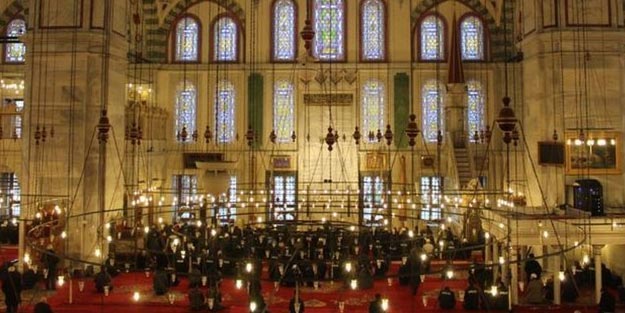 Akşam ezanını ne kadar var? Diyanet akşam namazı vakti