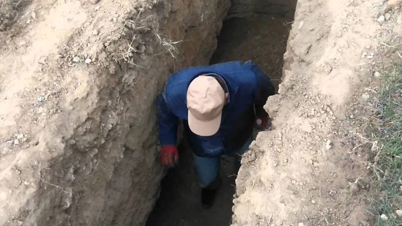 Akşam paydosundan önce 2 bin 300 yıllık mezarı kazan kazıcılar, hiç beklemedikleri bir şeyle karşılaştı! Hepsi mesaiye kaldı! Kimse böyle bir şey çıkmasını beklemiyordu