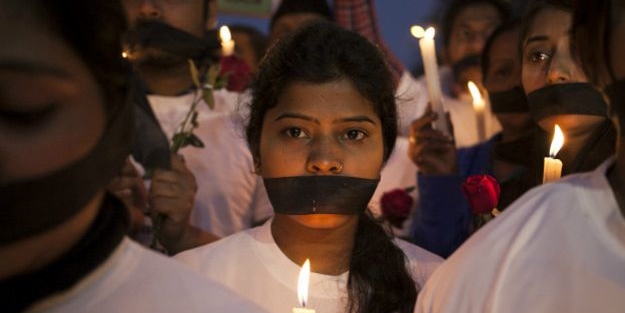 'Akşam sokağa çıkan kız öldürülmeyi hak ediyor'