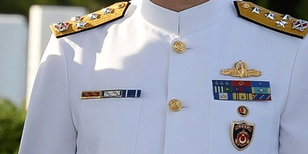 Akşamdan kalmadıysanız bildiri yayınlayın! 104 amiral eskisi dilini mi yuttu?