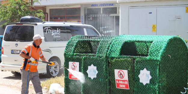 Aksaray Belediyesi Kurban Bayramı öncesi ilaçlama çalışmalarına tüm hızıyla devam ediyor