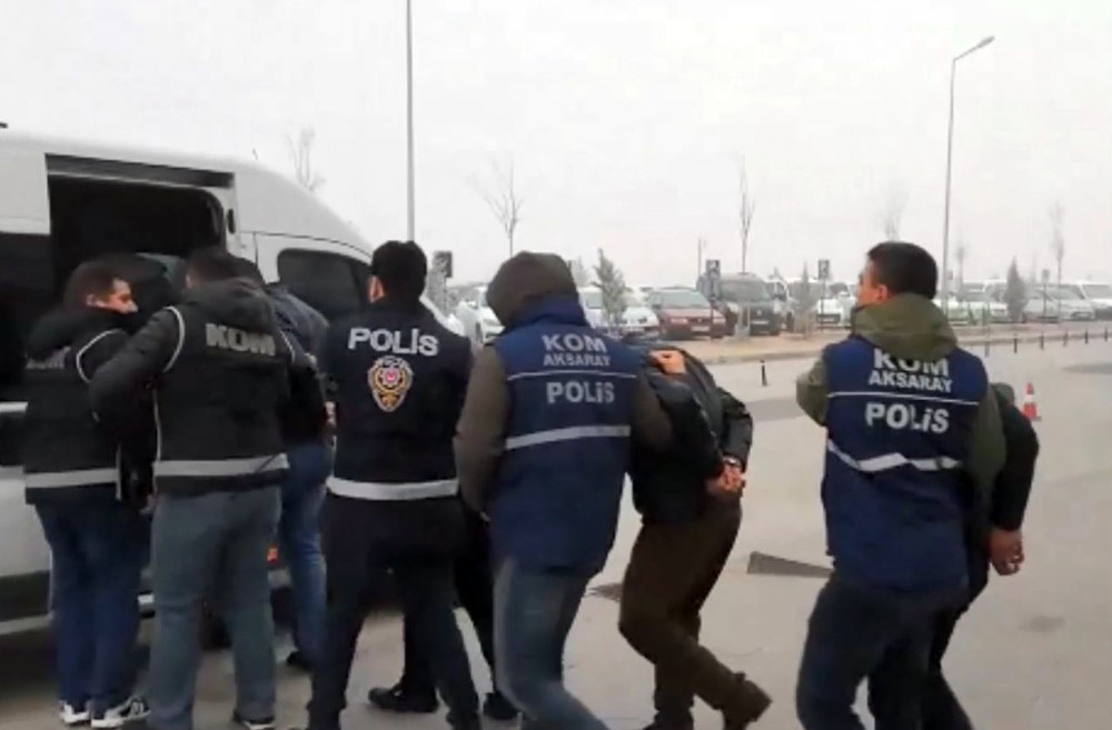 Aksaray merkezli 5 ilde FETÖ/PDY operasyonu: 7 gözaltı 