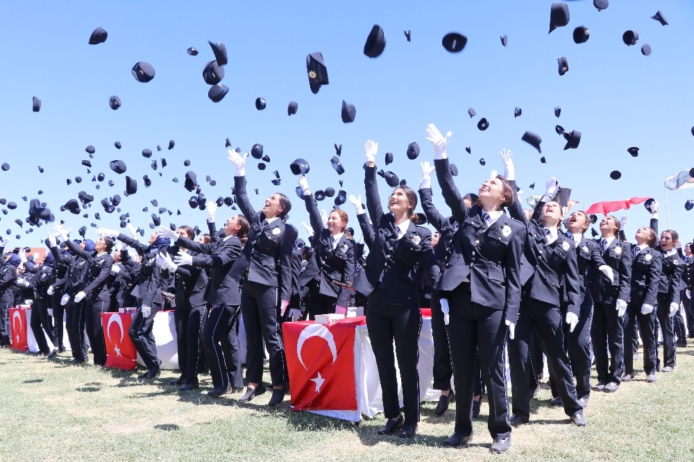 Aksaray POMEM’de 631 yeni polis mezun oldu 