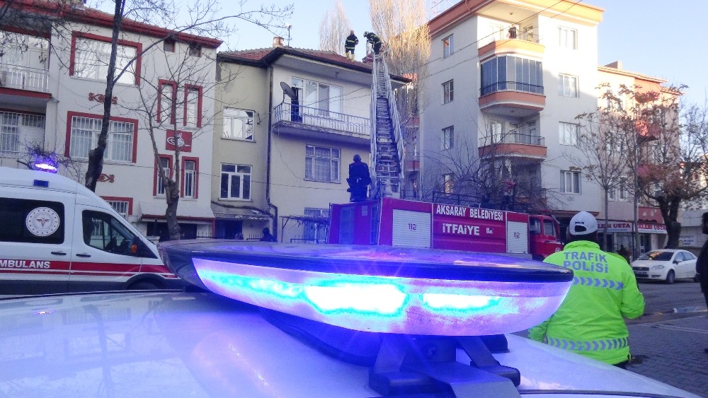 Aksaray’da baca yangını paniğe neden oldu 