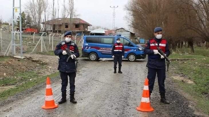 Aksaray’da bir köy korona virüs nedeniyle karantinaya alındı 
