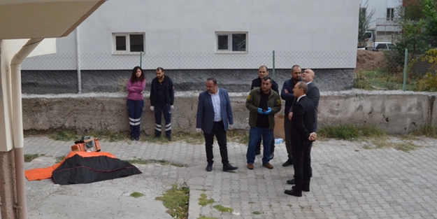 Aksaray'da çatıdan düşen yaşlı adam hayatını kaybetti